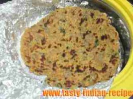 rajasthani-chana-dal-paratha